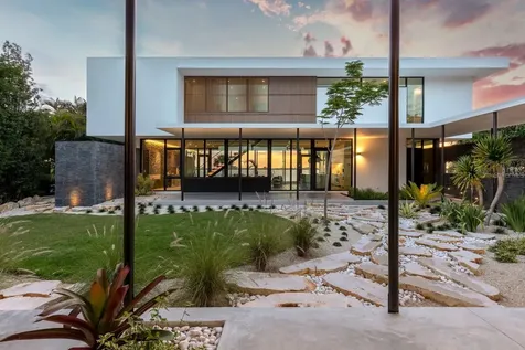 1500 Bayview Drive Sarasota FL 34239