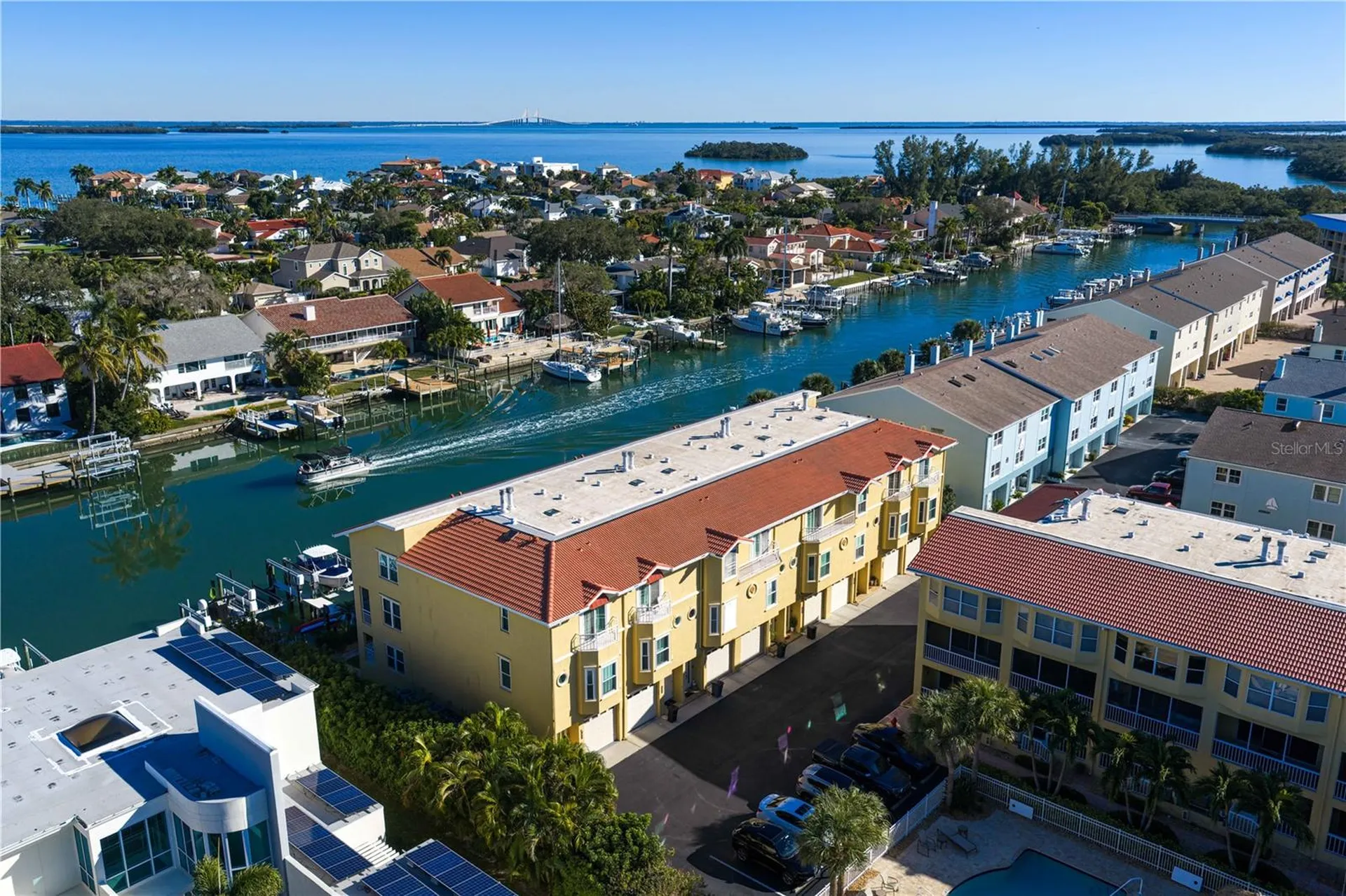 1067 Pinellas Bayway S St Petersburg FL 33715