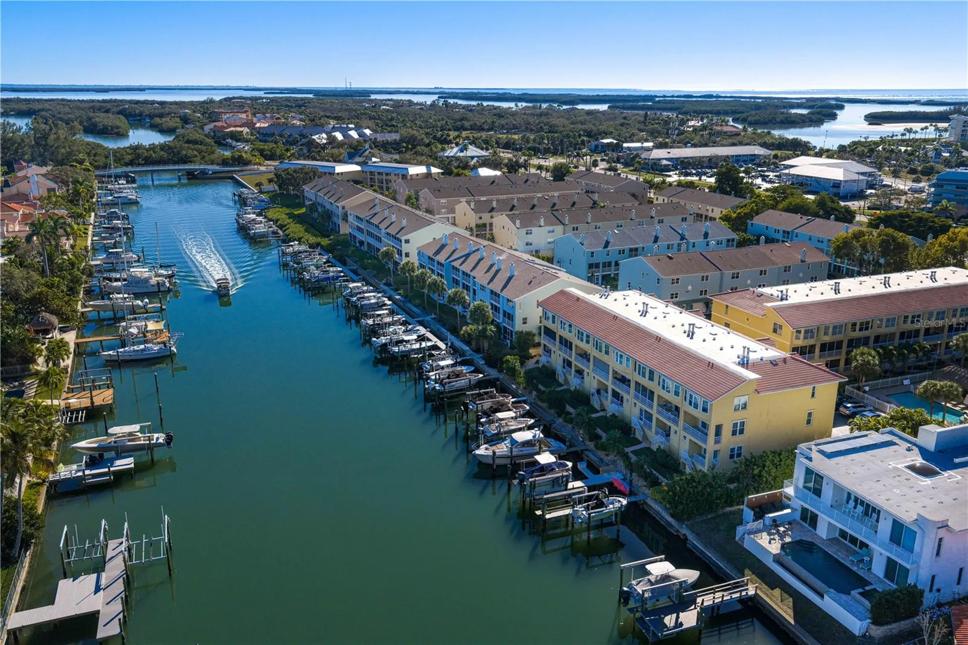 1067 Pinellas Bayway S St Petersburg FL 33715