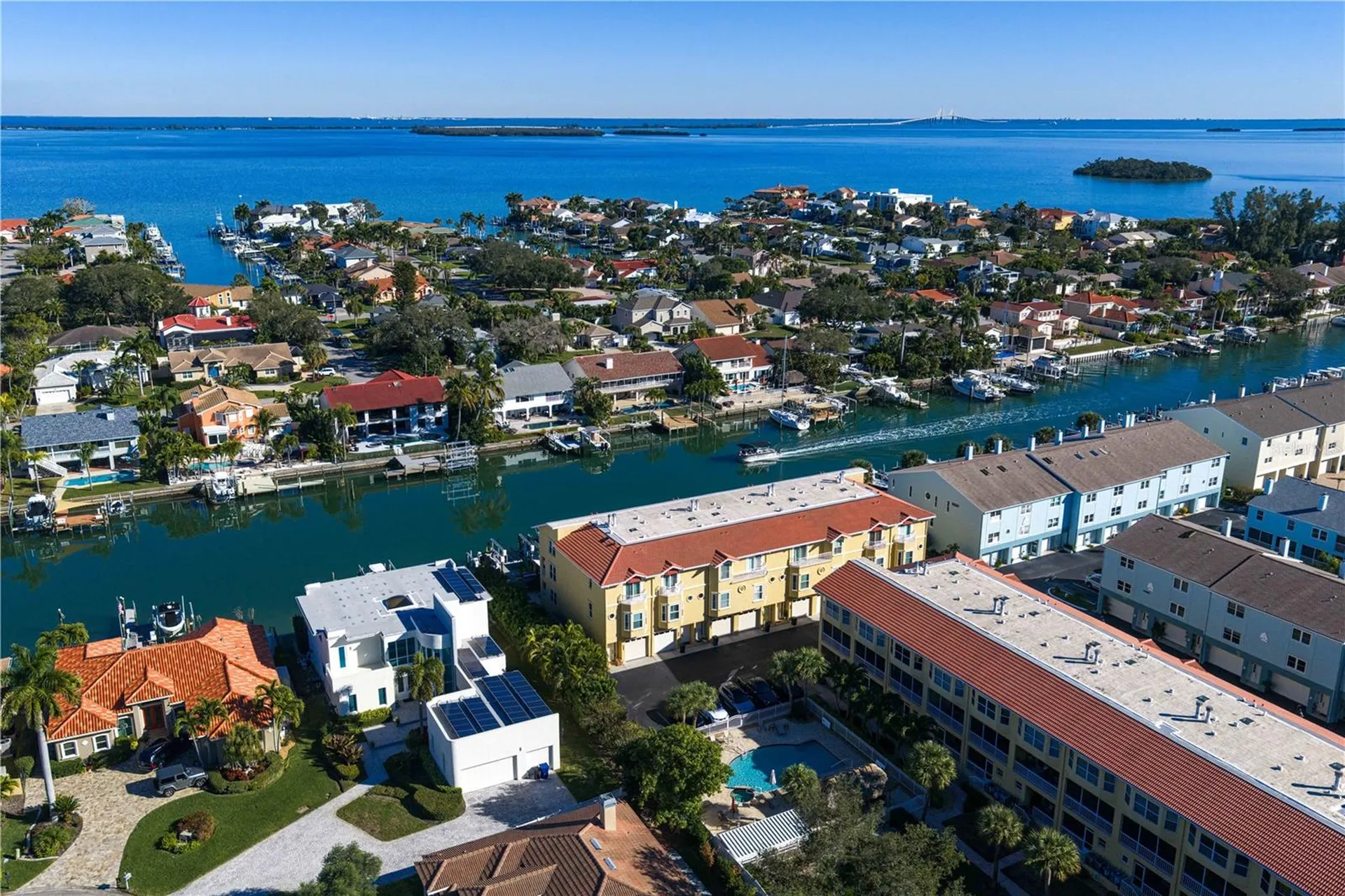 1067 Pinellas Bayway S St Petersburg FL 33715
