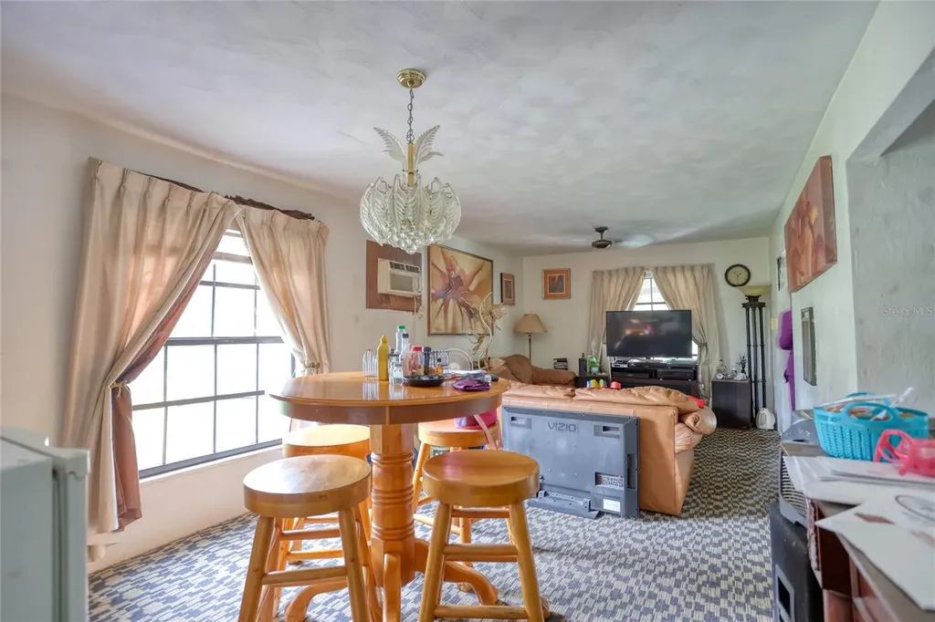 538 Loomis Avenue Daytona Beach FL 32114