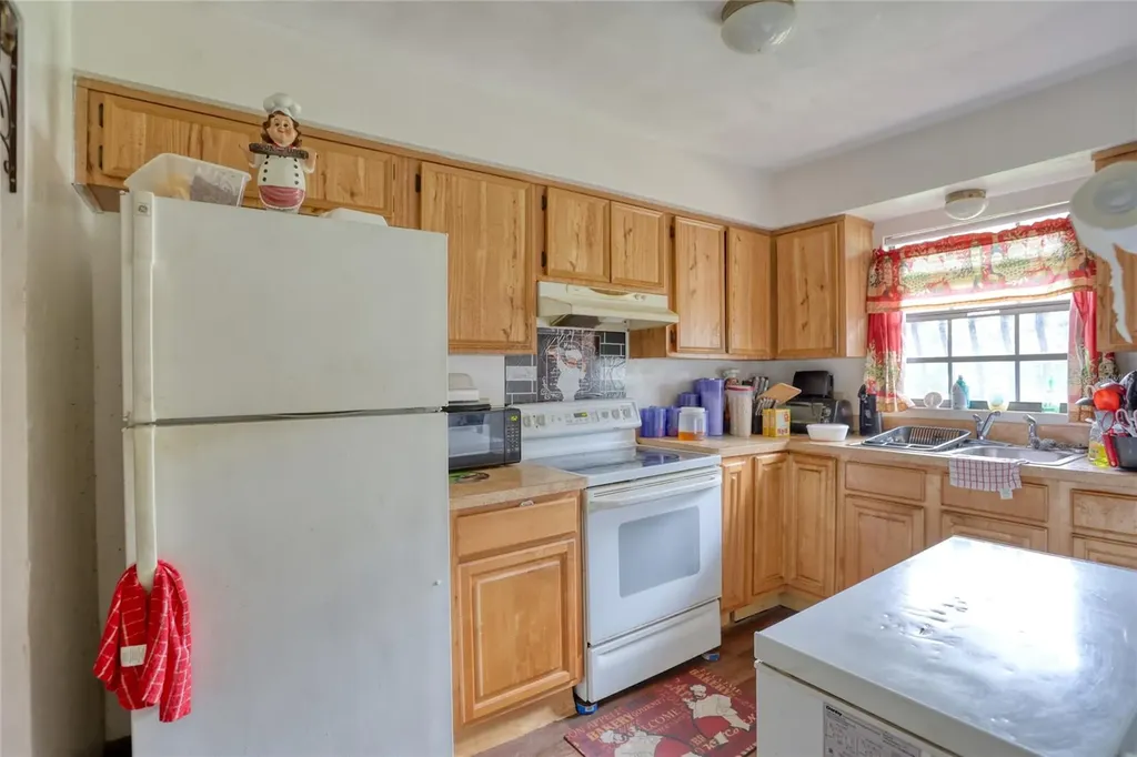 538 Loomis Avenue Daytona Beach FL 32114
