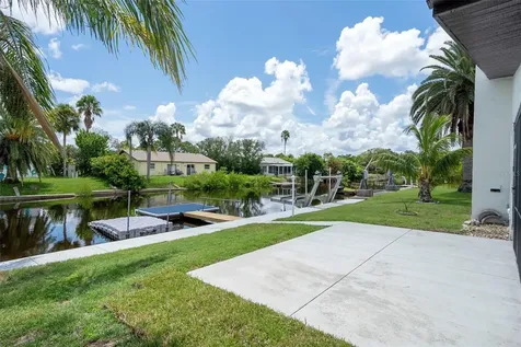 9910 Island Harbor Drive Port Richey FL 34668