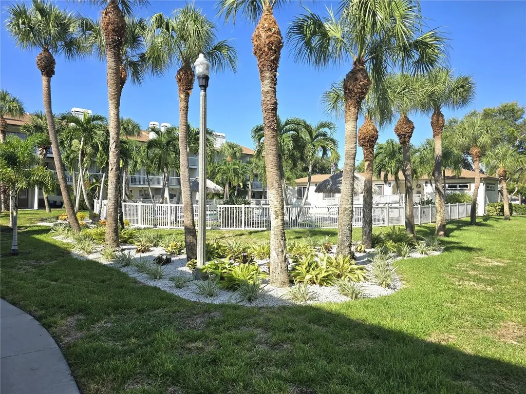 346 Madeira Circle Tierra Verde FL 33715
