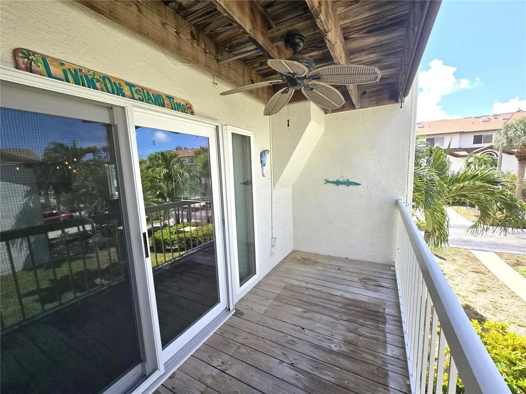 346 Madeira Circle Tierra Verde FL 33715