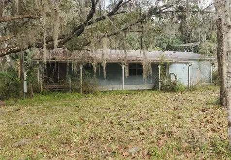384 Crescent Lake Shore Drive Crescent City FL 32112