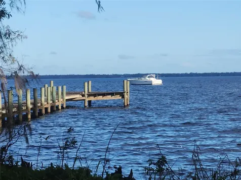384 Crescent Lake Shore Drive Crescent City FL 32112