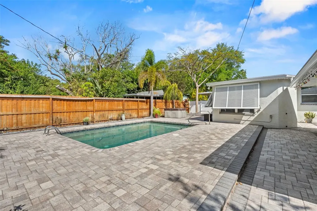 6238 14th Avenue S Gulfport FL 33707