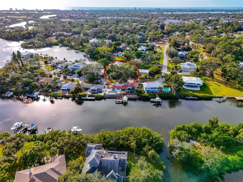 5116 Admiral Place Sarasota FL 34231