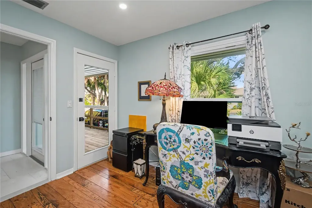 5116 Admiral Place Sarasota FL 34231