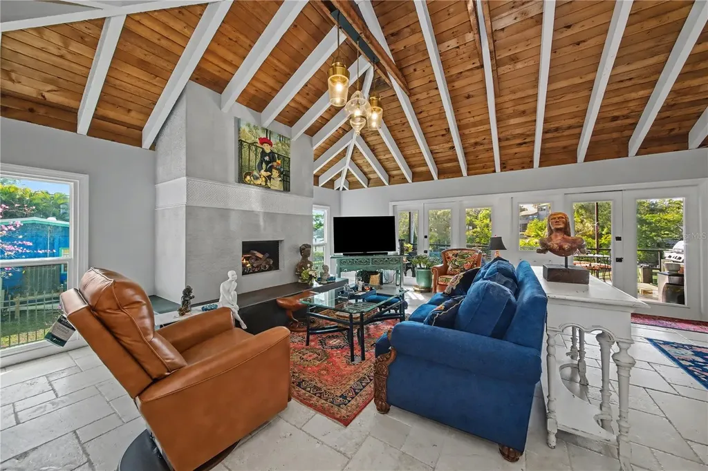 5116 Admiral Place Sarasota FL 34231