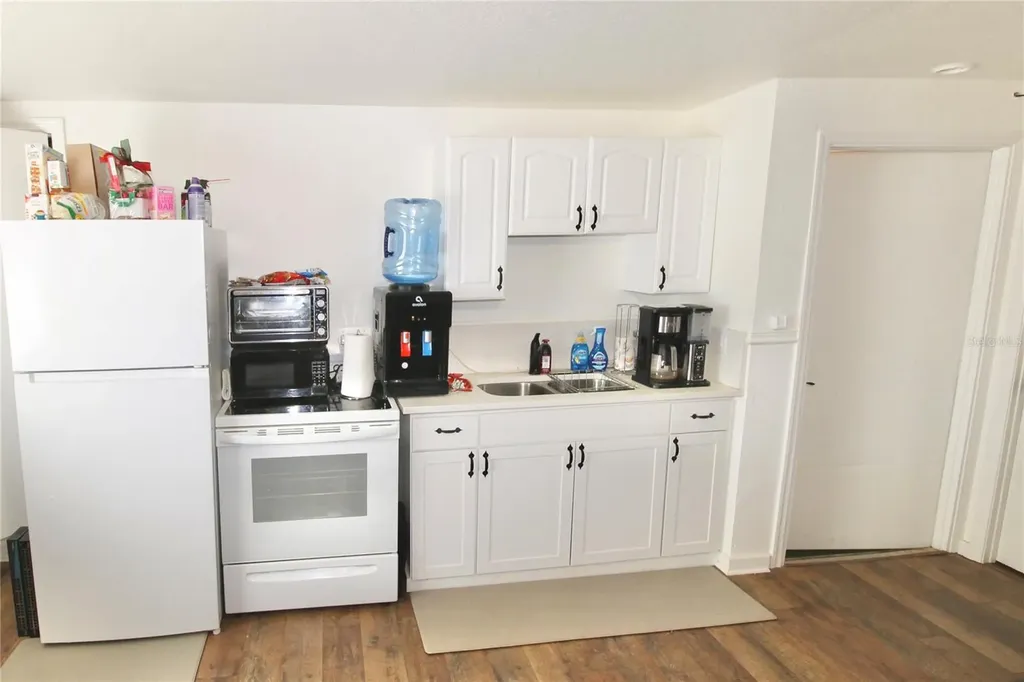 608 Dundee Road Dundee FL 33838