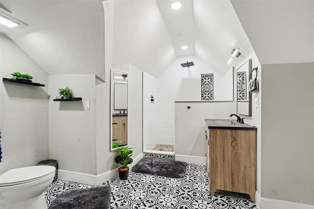 413 Euclid Avenue Seffner FL 33584