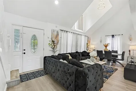 413 Euclid Avenue Seffner FL 33584