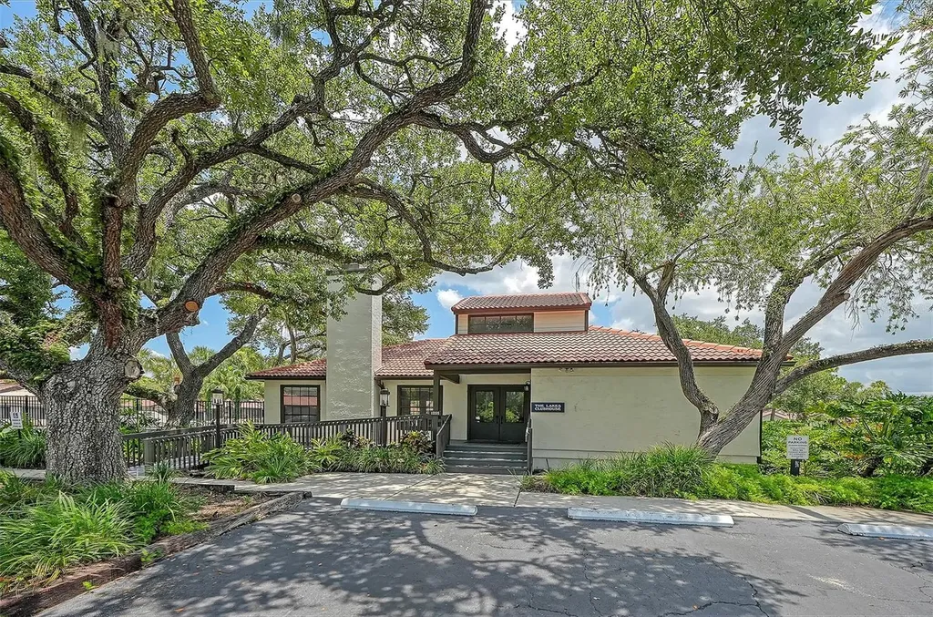 4372 Trails Drive Sarasota FL 34232