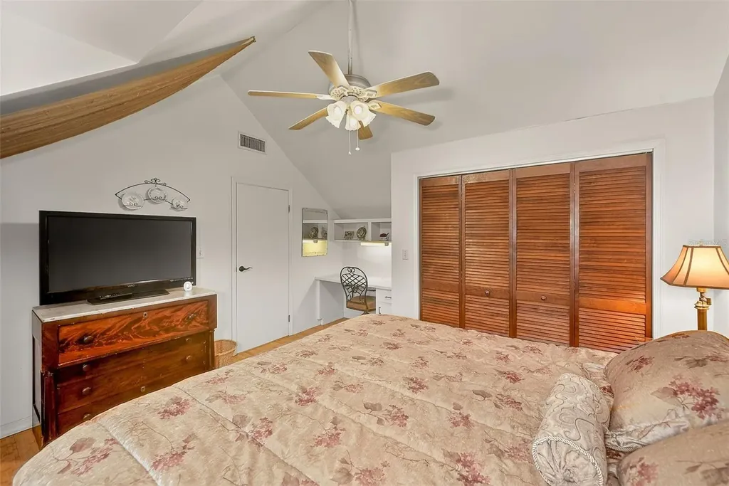 2635 N Dover Road Dover FL 33527