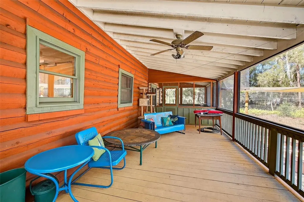 2635 N Dover Road Dover FL 33527