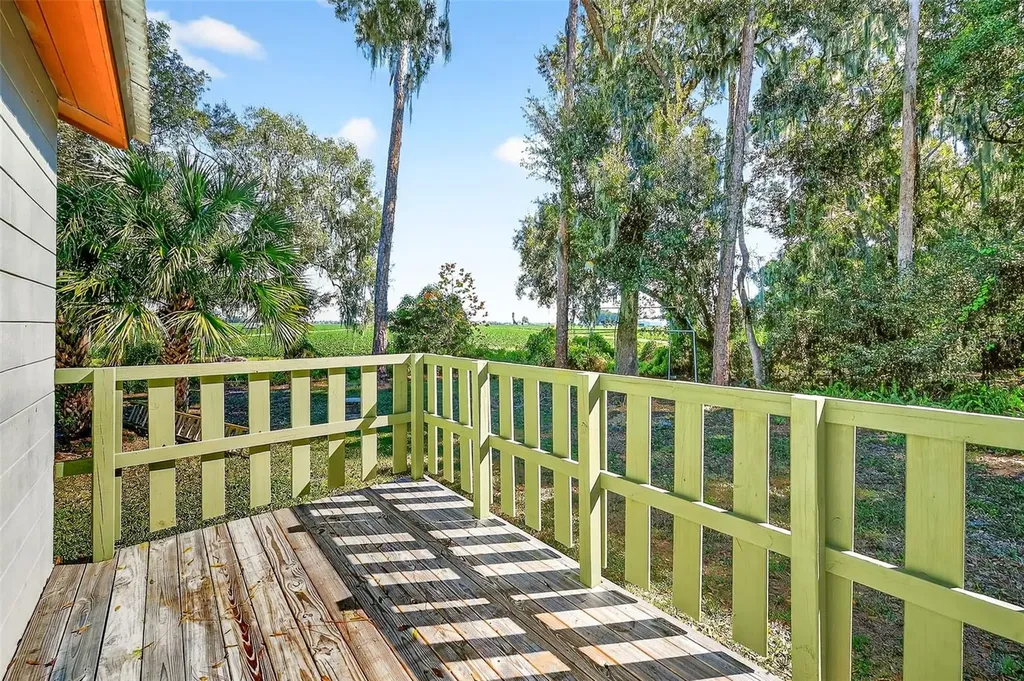 2635 N Dover Road Dover FL 33527