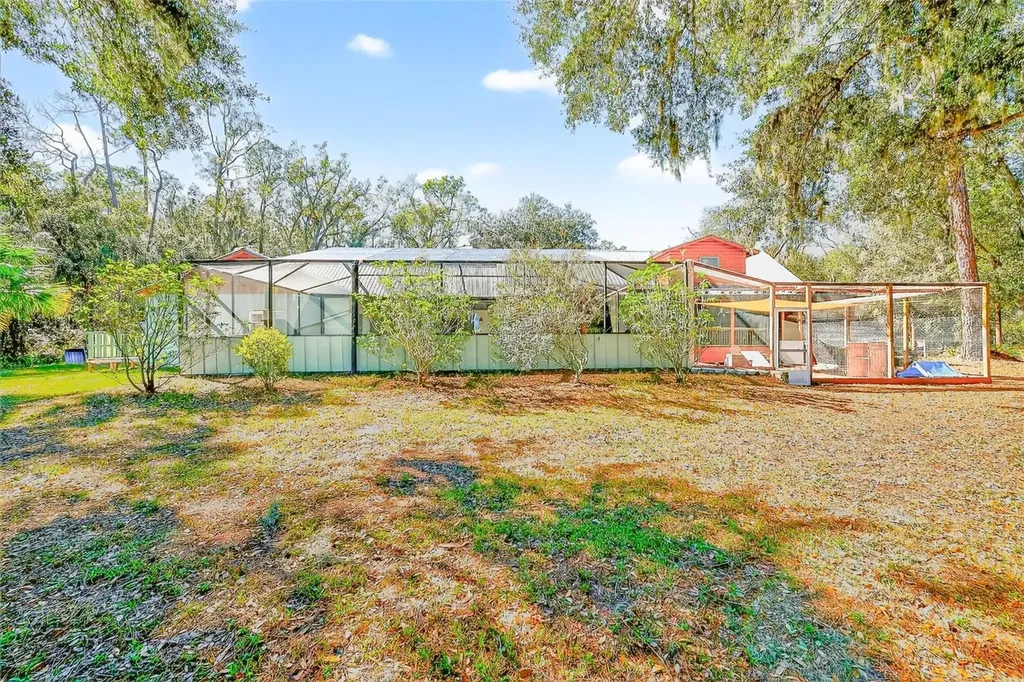 2635 N Dover Road Dover FL 33527