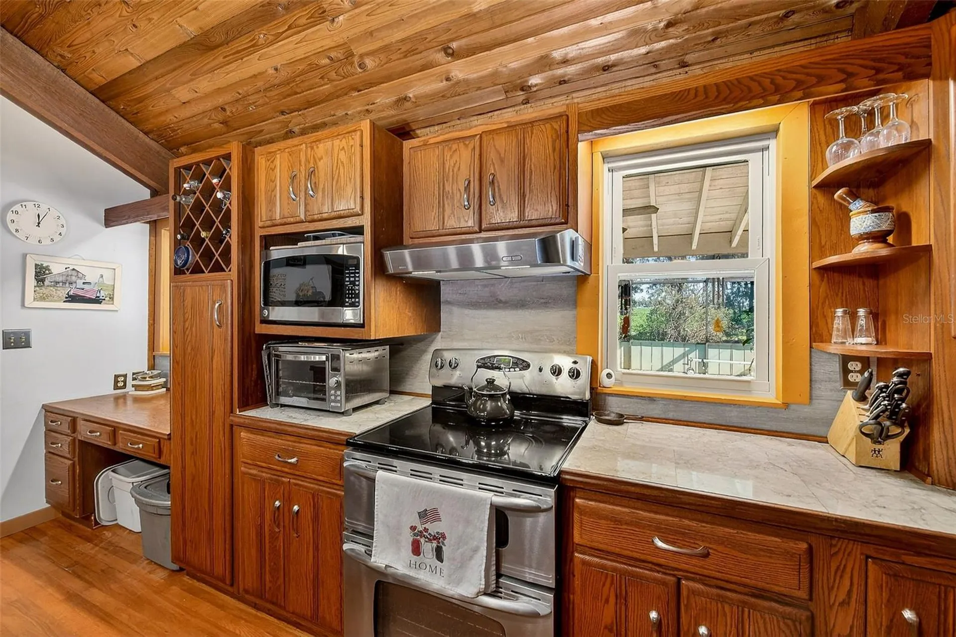 2635 N Dover Road Dover FL 33527