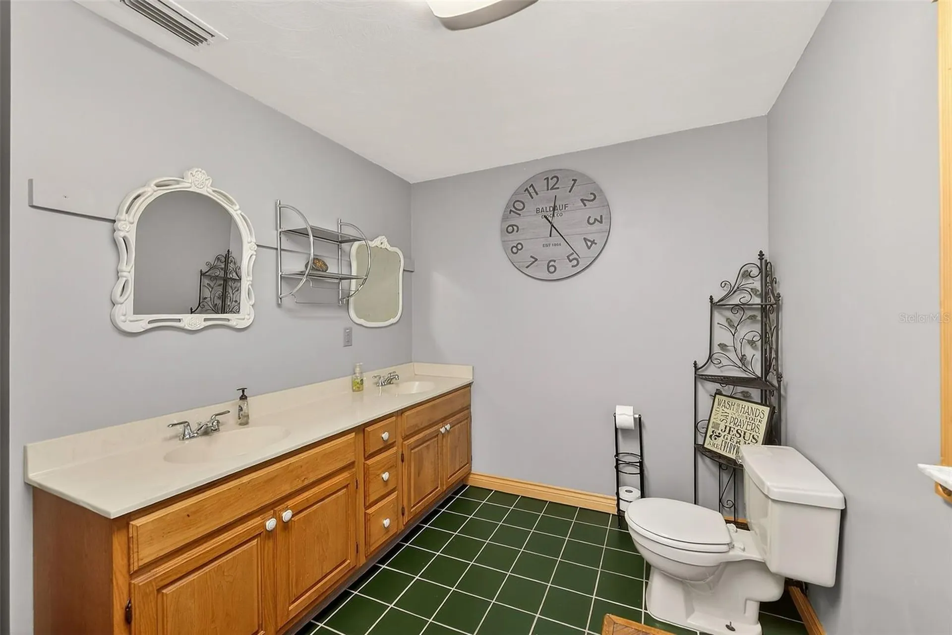 2635 N Dover Road Dover FL 33527