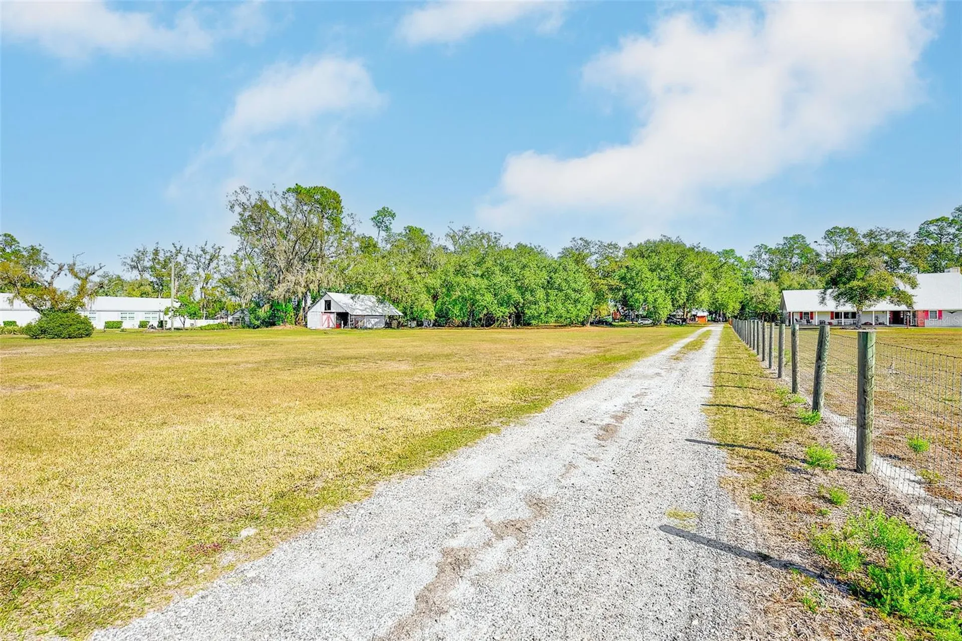 2635 N Dover Road Dover FL 33527