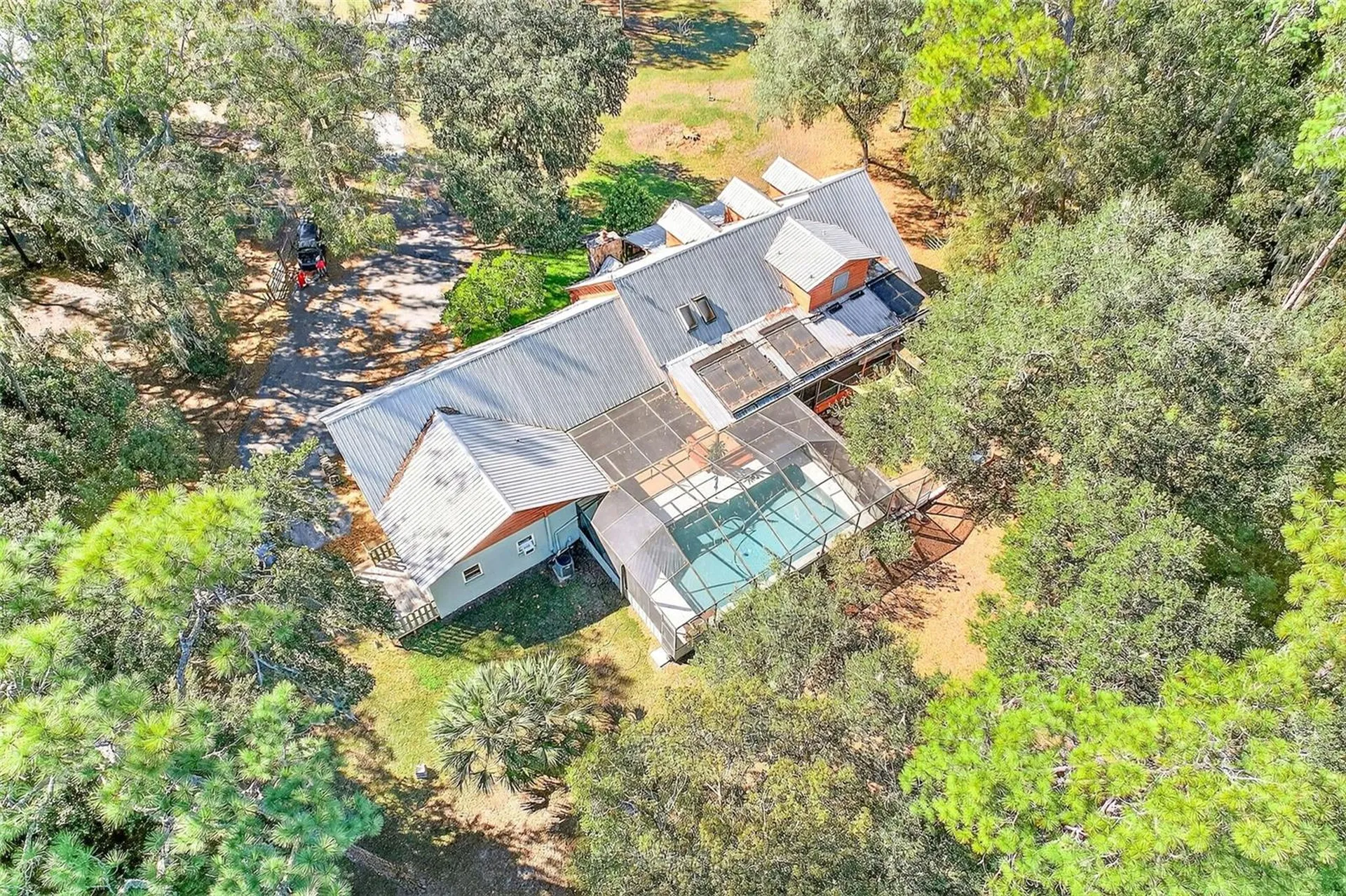 2635 N Dover Road Dover FL 33527