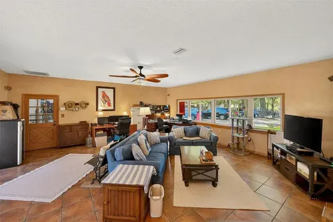 2635 N Dover Road Dover FL 33527