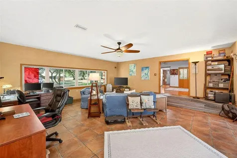 2635 N Dover Road Dover FL 33527