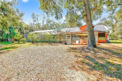 2635 N Dover Road Dover FL 33527