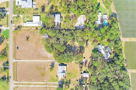 2635 N Dover Road Dover FL 33527