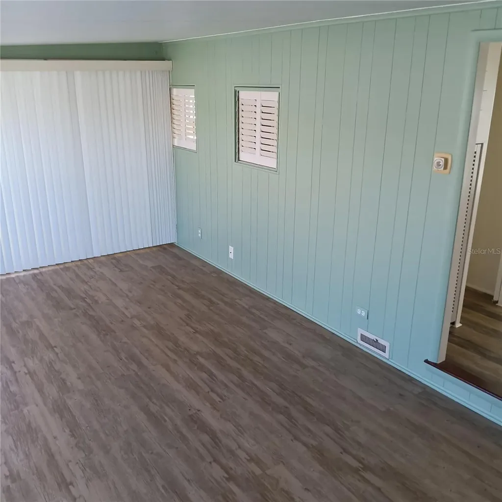 810 49th Avenue W Bradenton FL 34207