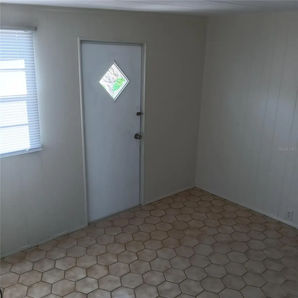 810 49th Avenue W Bradenton FL 34207