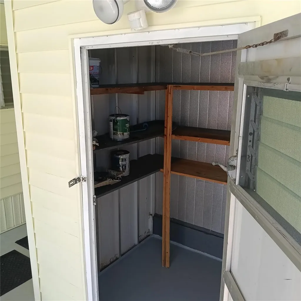 810 49th Avenue W Bradenton FL 34207