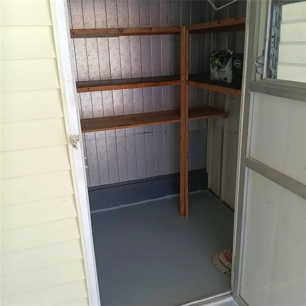 810 49th Avenue W Bradenton FL 34207