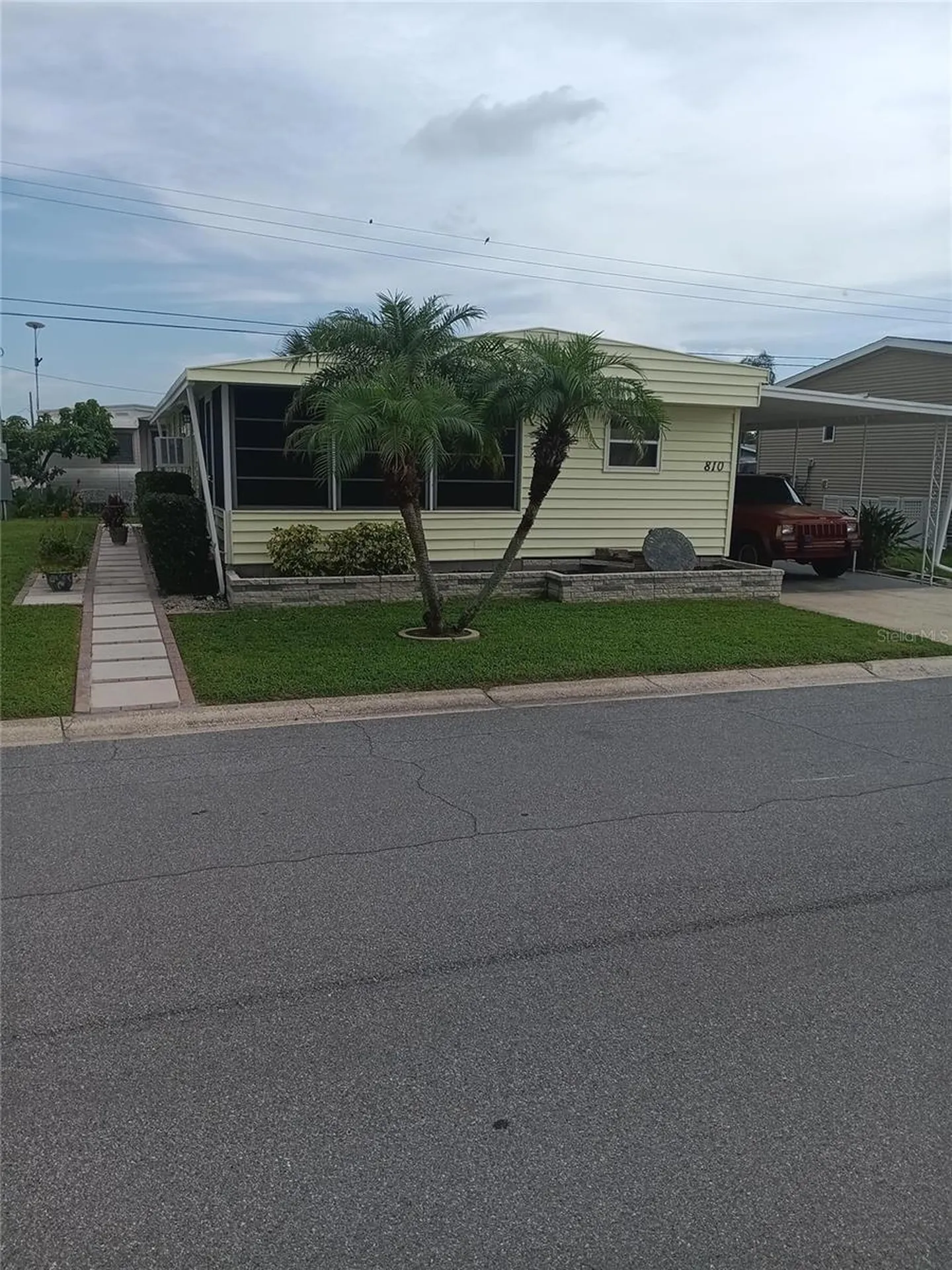 810 49th Avenue W Bradenton FL 34207