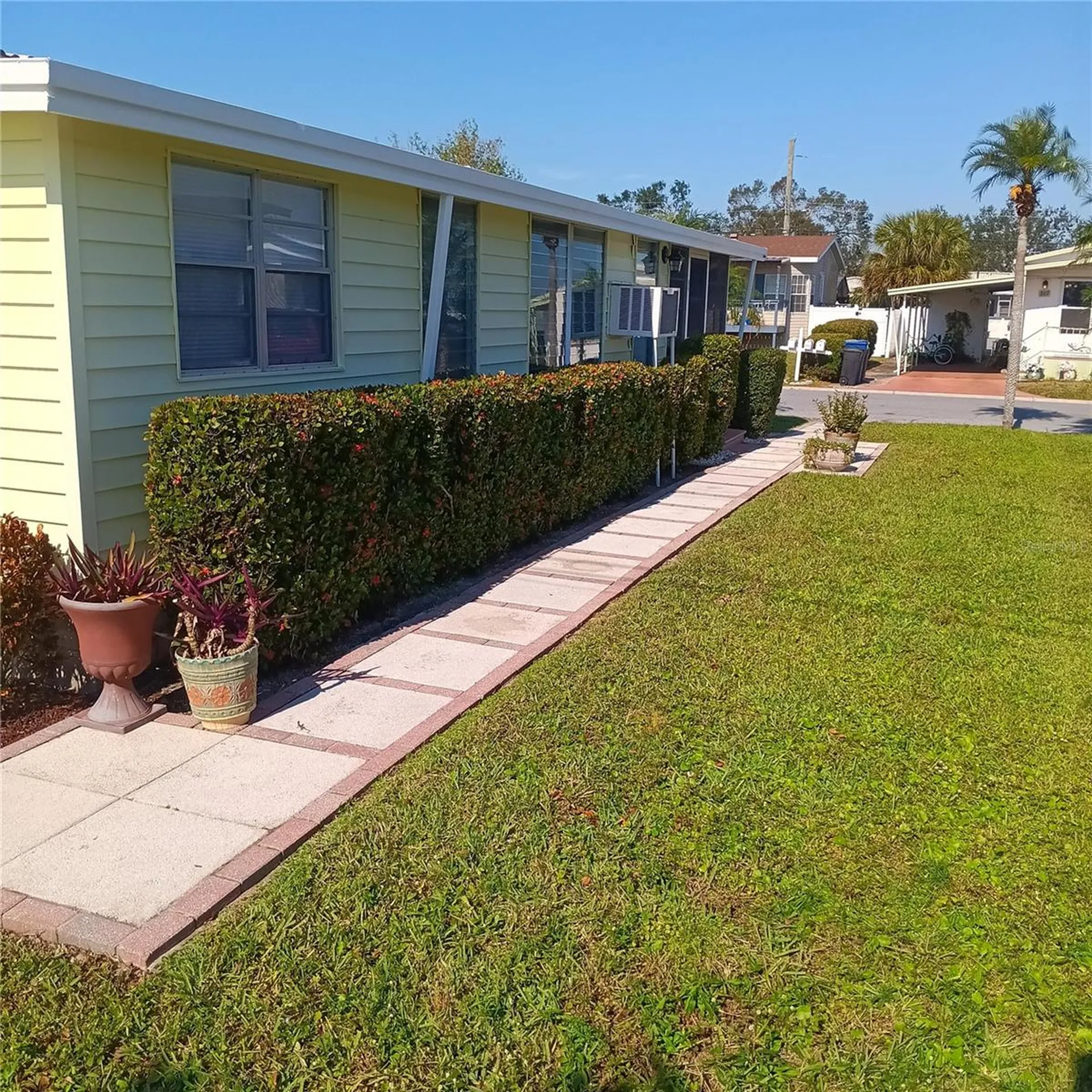 810 49th Avenue W Bradenton FL 34207