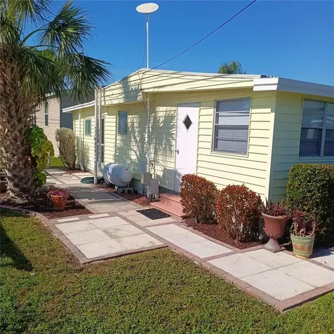 810 49th Avenue W Bradenton FL 34207