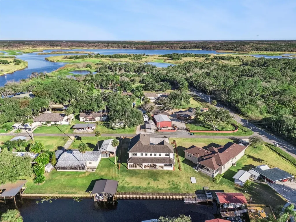 2072 Starboard Drive Geneva FL 32732
