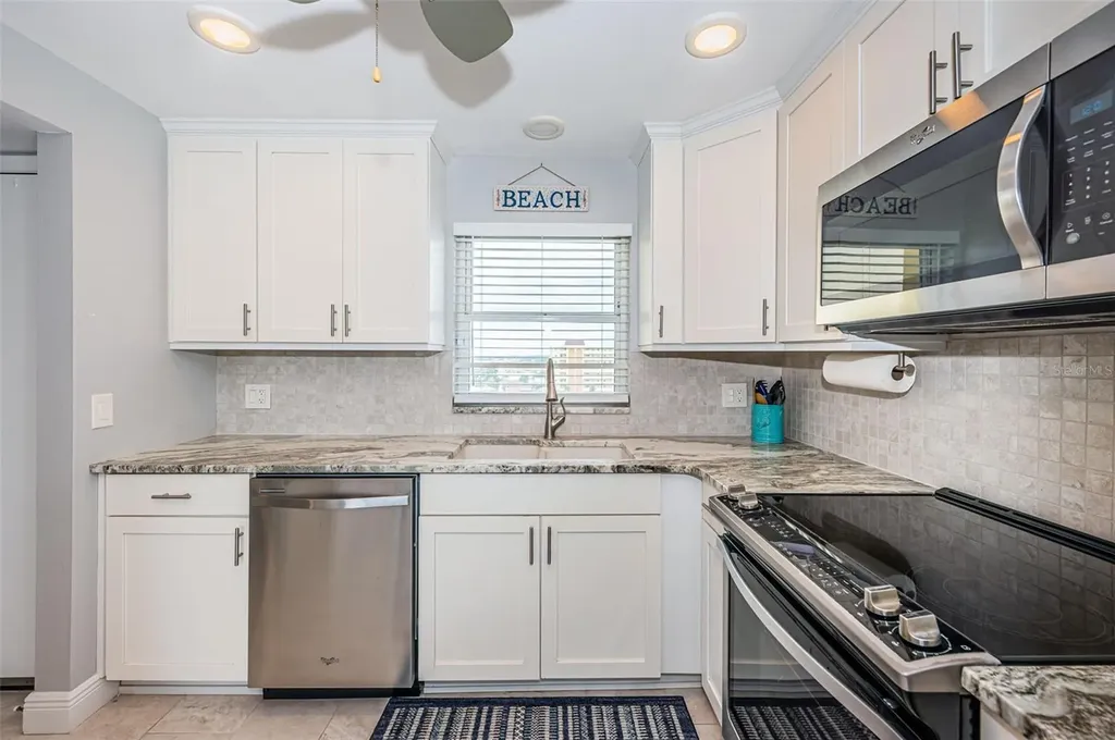 4775 Cove Circle St Petersburg FL 33708