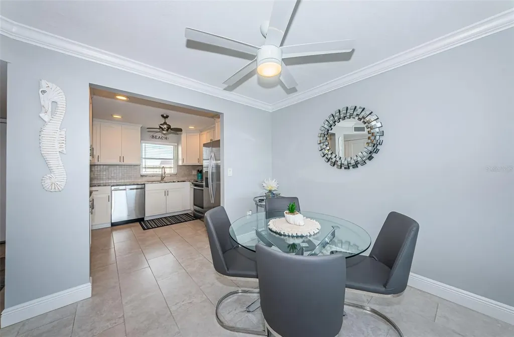 4775 Cove Circle St Petersburg FL 33708