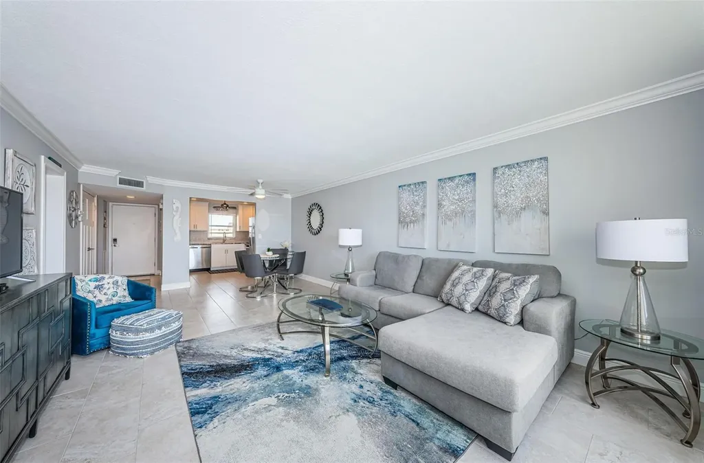 4775 Cove Circle St Petersburg FL 33708