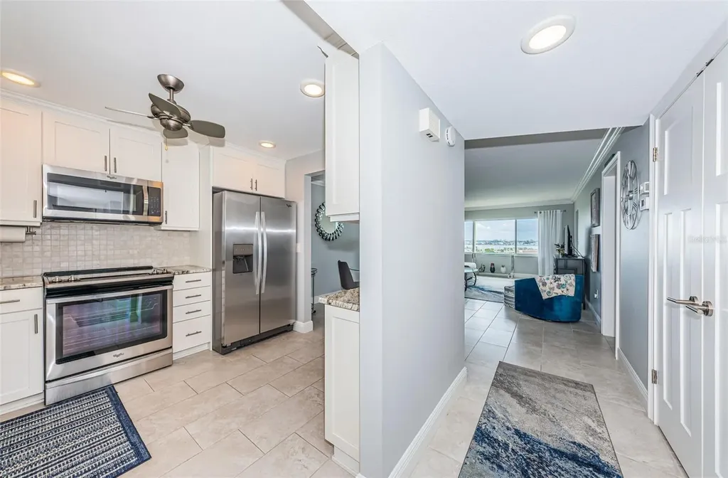 4775 Cove Circle St Petersburg FL 33708