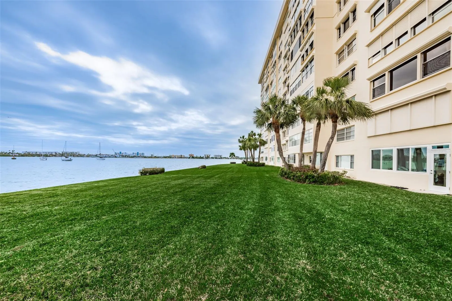 4775 Cove Circle St Petersburg FL 33708