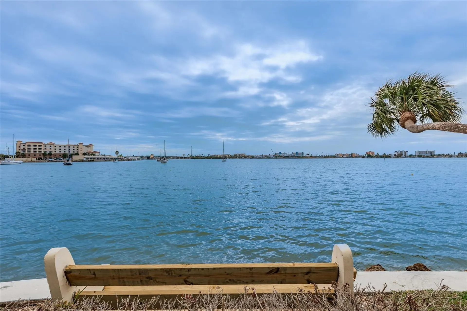 4775 Cove Circle St Petersburg FL 33708
