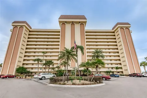 4775 Cove Circle St Petersburg FL 33708