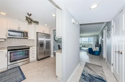 4775 Cove Circle St Petersburg FL 33708