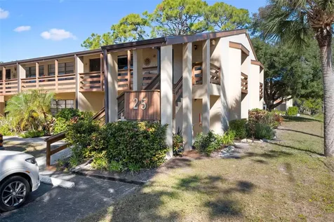 25 Quails Run Boulevard Englewood FL 34223