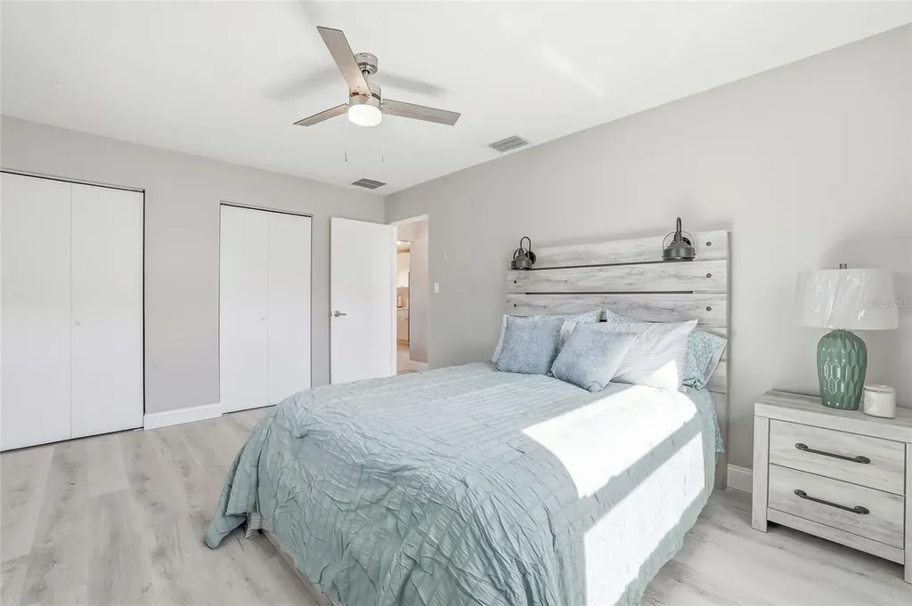 10799 99th Place Seminole FL 33772