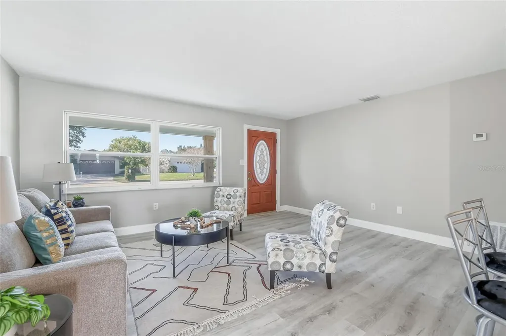 10799 99th Place Seminole FL 33772
